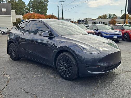 2024 Tesla Model Y Long Range