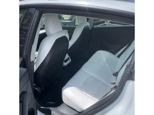 Pearl White Multi-Coat 2021 Tesla Model 3 Performance