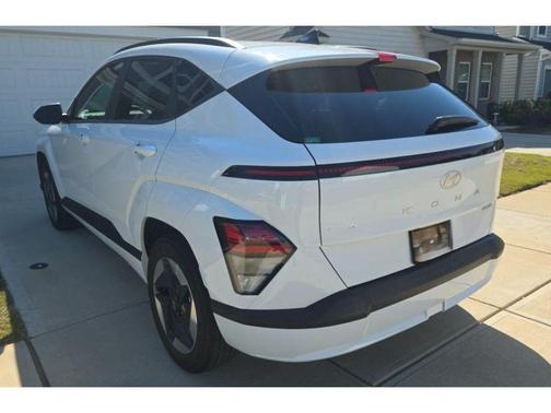 Atlas White 2024 Hyundai KONA EV SEL