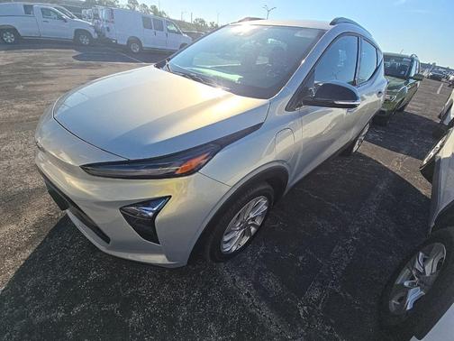 Silver Flare Metallic 2023 Chevrolet Bolt EUV LT