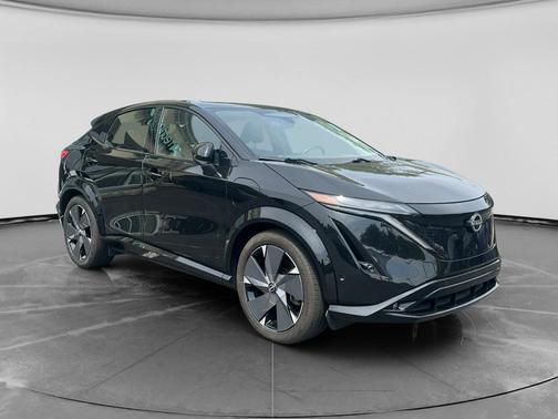 Black Diamond Pearl 2023 Nissan ARIYA PLATINUM+