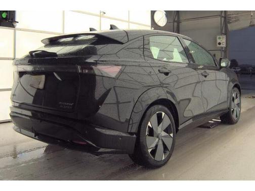Black Diamond Pearl 2023 Nissan ARIYA PLATINUM+