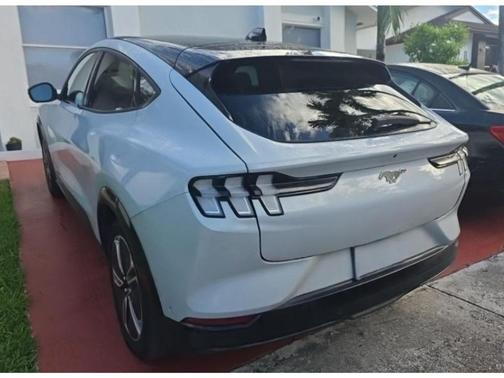 Space White Metallic 2023 Ford Mustang Mach-E Premium