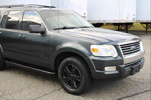 2010 Ford Explorer XLT