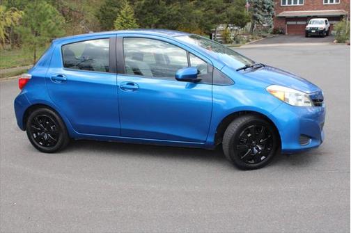 2012 Toyota Yaris L