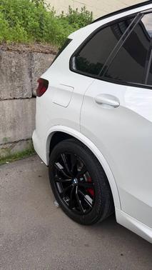 Mineral White Metallic 2022 BMW X5 xDrive40i