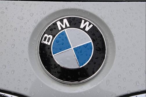 Mineral White Metallic 2017 BMW 330 330i xDrive AWD 4dr Sedan