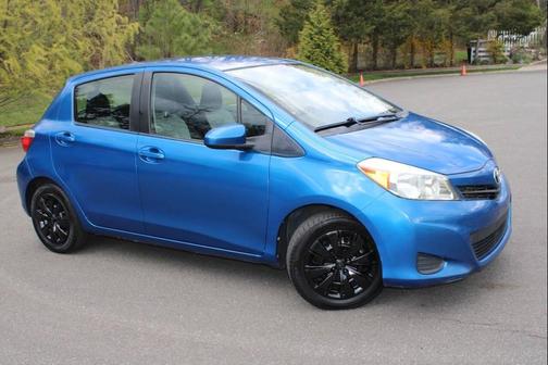 2012 Toyota Yaris L