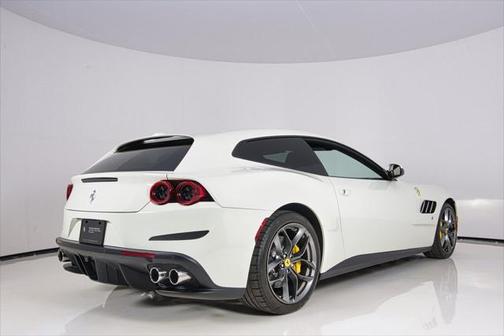 2018 Ferrari GTC4Lusso T