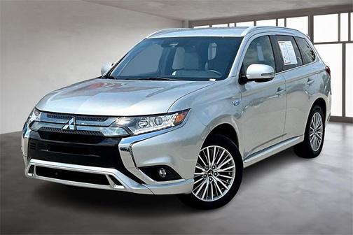 2022 Mitsubishi Outlander PHEV LE