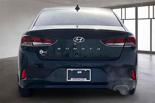 2018 Hyundai SONATA SE
