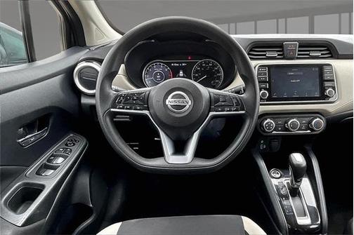 2021 Nissan Versa 1.6 SV