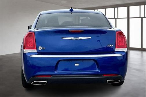 2018 Chrysler 300 Touring