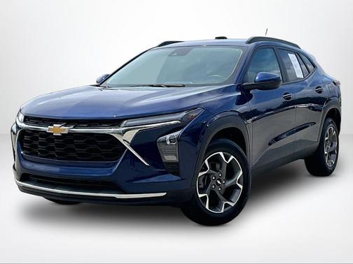 Blue Glow Metallic 2024 Chevrolet Trax LT
