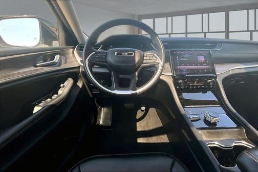 Bright White Clearcoat 2024 Jeep Grand Cherokee Limited