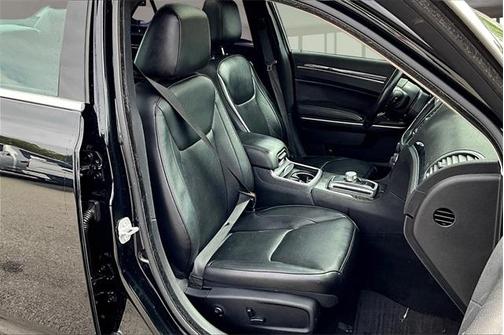 2020 Chrysler 300 Limited