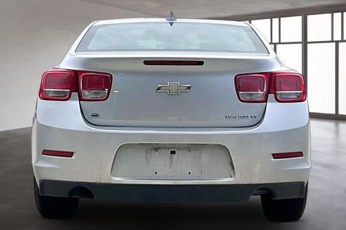 Silver 2015 Chevrolet Malibu 1LT