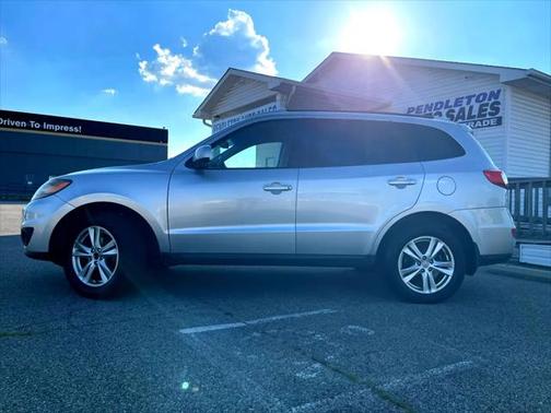 2011 Hyundai SANTA FE SE