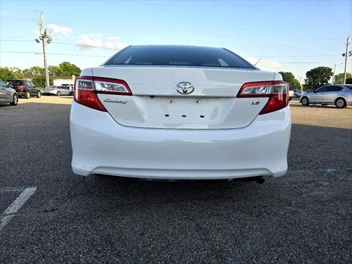 2014 Toyota Camry LE