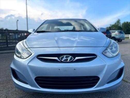 2013 Hyundai Accent GLS