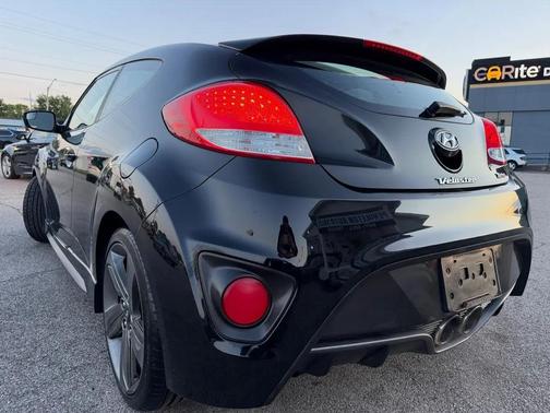 Ultra Black Pearl 2015 Hyundai Veloster Turbo