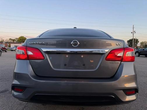 Gun Metallic 2018 Nissan Sentra SV