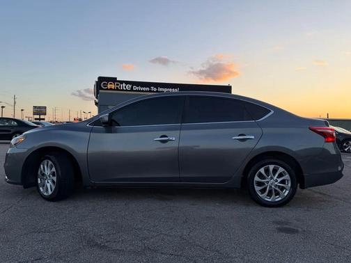Gun Metallic 2018 Nissan Sentra SV