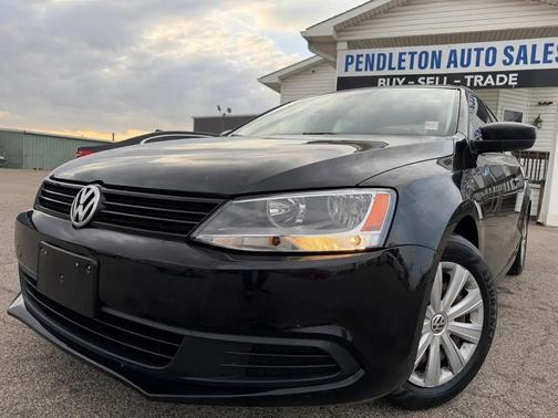 Black Uni 2014 Volkswagen Jetta Auto S Sedan