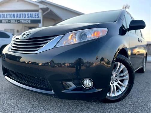 2012 Toyota Sienna XLE