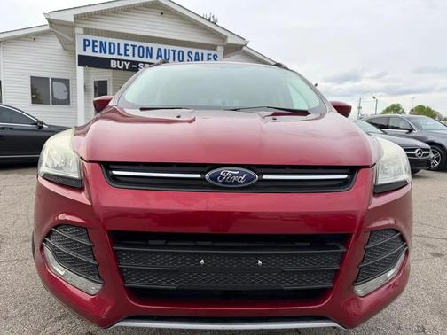 Burgundy 2013 Ford Escape SE