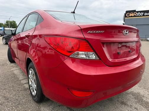 Boston Red 2012 Hyundai Accent GLS
