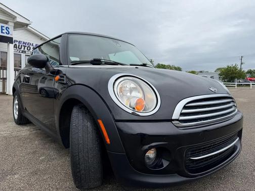 Midnight Black Metallic 2013 MINI Hardtop Cooper