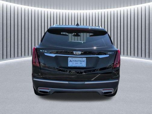 Stellar Black Metallic 2022 Cadillac XT5 Premium Luxury