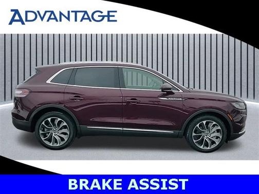 2022 Lincoln Nautilus Reserve