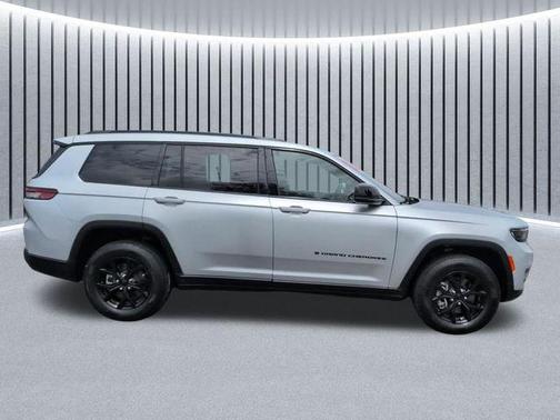 Silver Zynith 2024 Jeep Grand Cherokee L Laredo