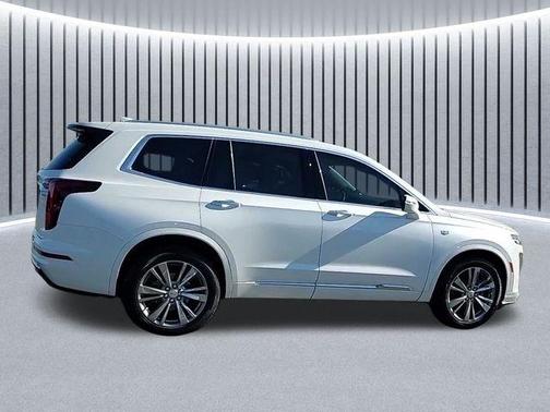 2023 Cadillac XT6 Premium Luxury AWD