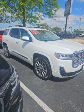 White Frost Tri-Coat 2023 GMC Acadia Denali