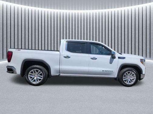 Summit White 2022 GMC Sierra 1500 Limited SLT