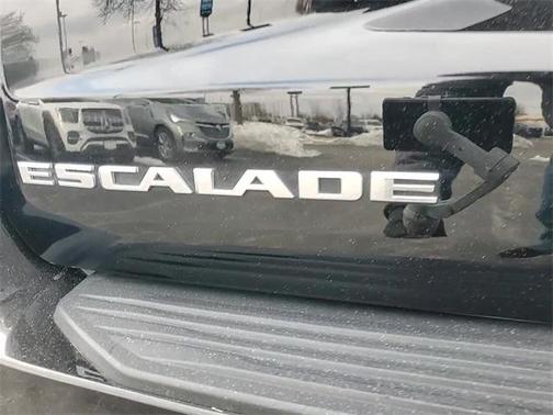 2022 Cadillac Escalade Premium Luxury
