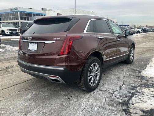 2022 Cadillac XT5 Premium Luxury