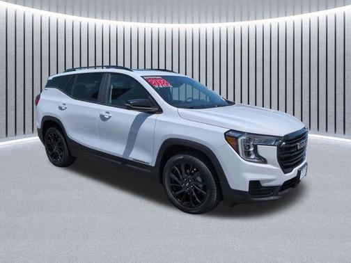 Summit White 2023 GMC Terrain SLE