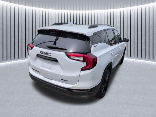 Summit White 2023 GMC Terrain SLE