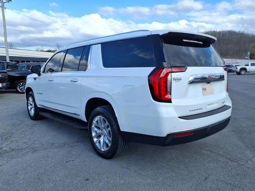 Summit White 2023 GMC Yukon XL SLT