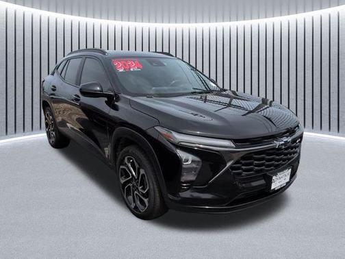 Mosaic Black Metallic 2024 Chevrolet Trax 2RS