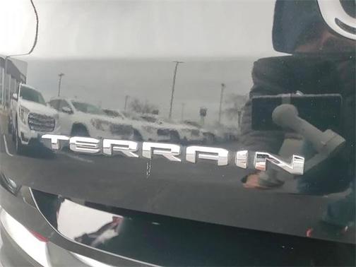 2022 GMC Terrain AT4