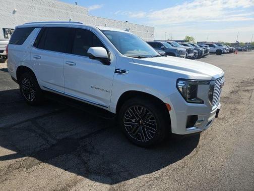 White Frost Tri-Coat 2024 GMC Yukon Denali
