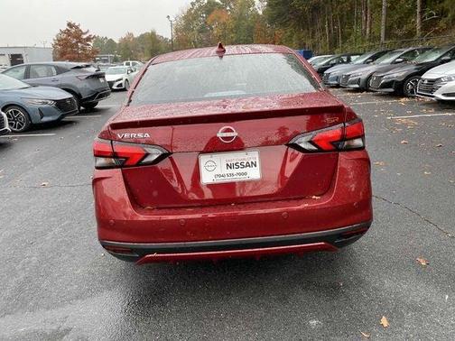 2025 Nissan Versa 1.6 SR