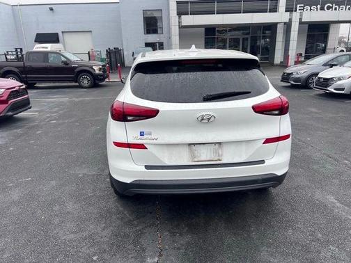2021 Hyundai TUCSON SE