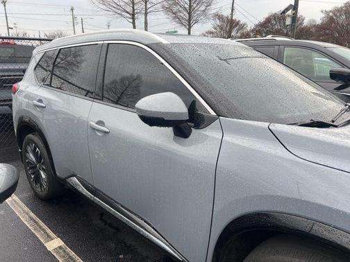 2024 Nissan Rogue Platinum