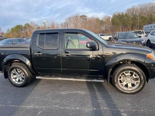 2021 Nissan Frontier SV